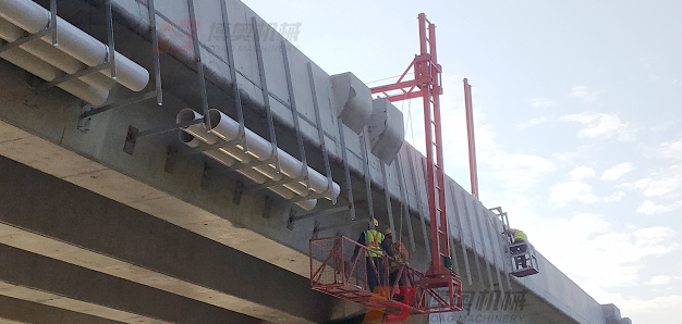 高速橋(qiao)梁排水管安(an)裝及橋底檢(jian)修平台