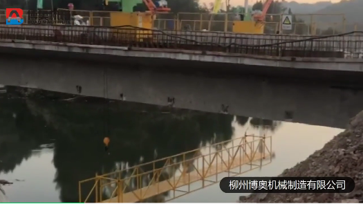 橋梁全面檢修塗(tú)裝安全施工設備(bei)