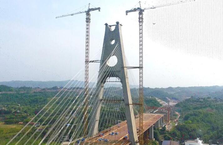 首座“世(shi)界級”大(da)橋預計(jì)2023年底前(qián)建成通(tōng)車
