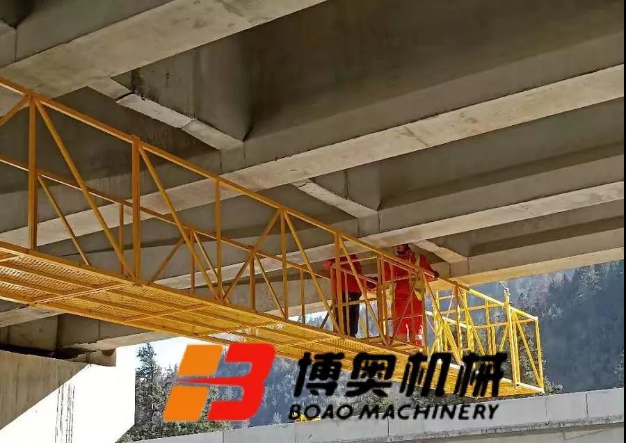 橋梁施工(gong)吊籃設備安全(quan)實惠更實用