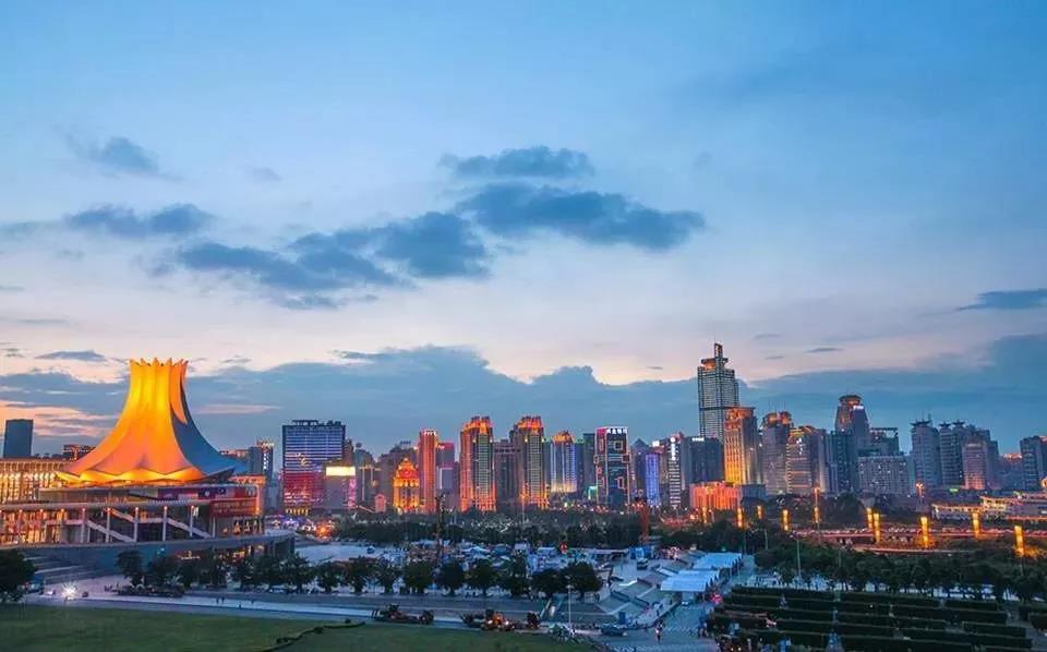 廣西公布第(di)一批交通強區建(jian)設試點單位