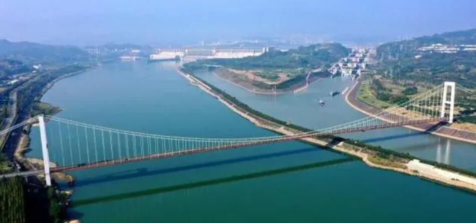 “神州(zhōu)第一跨”三(san)峽工程西(xi)陵長江大(dà)橋全橋吊(diào)索更換完(wán)成